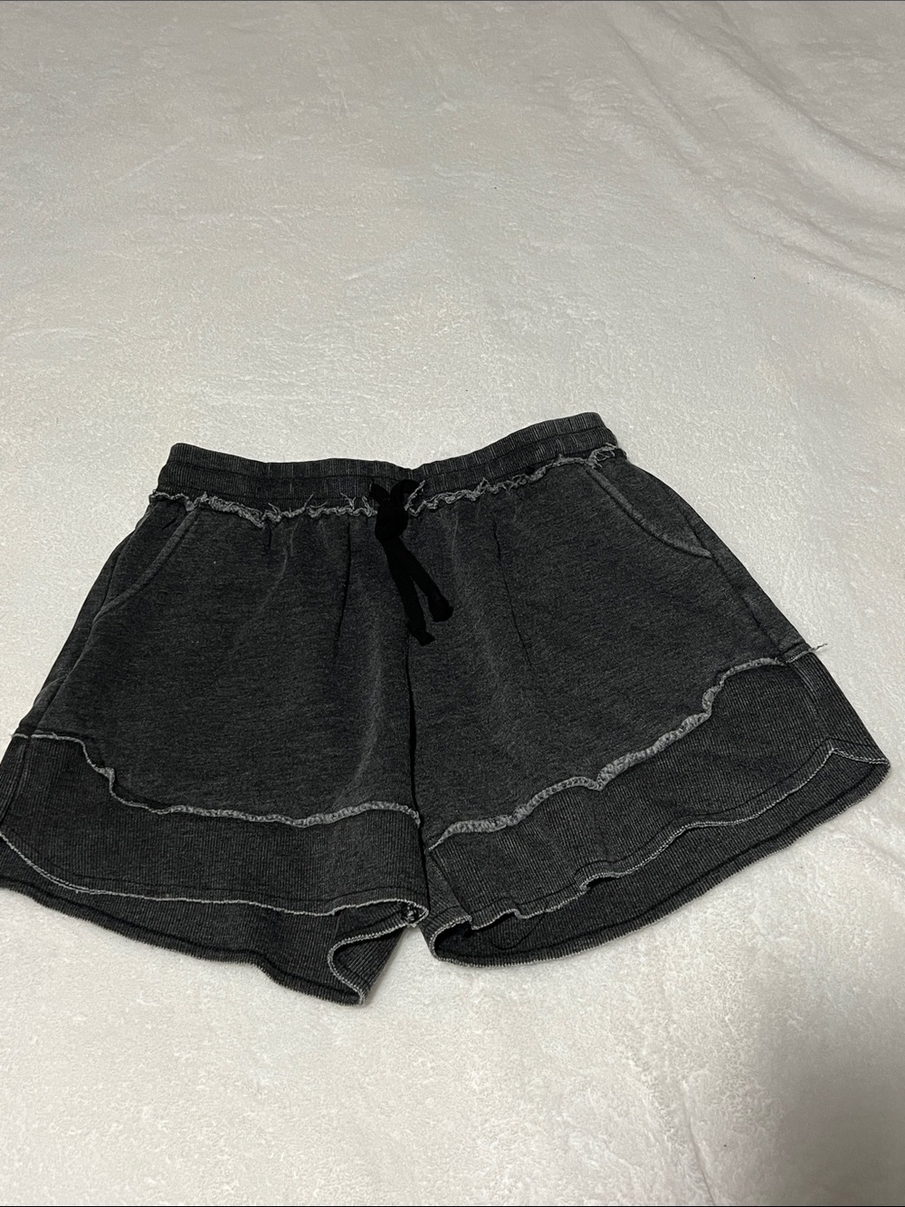 NWT Discount Divas Lived in Shorts Large Black